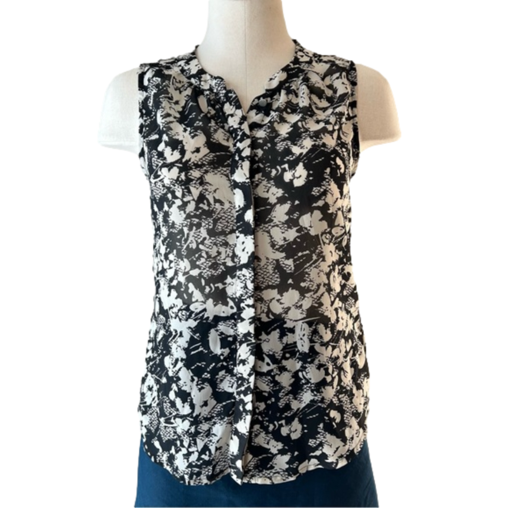 Banana Republic Sleeveless Blouse/XSmall Petite